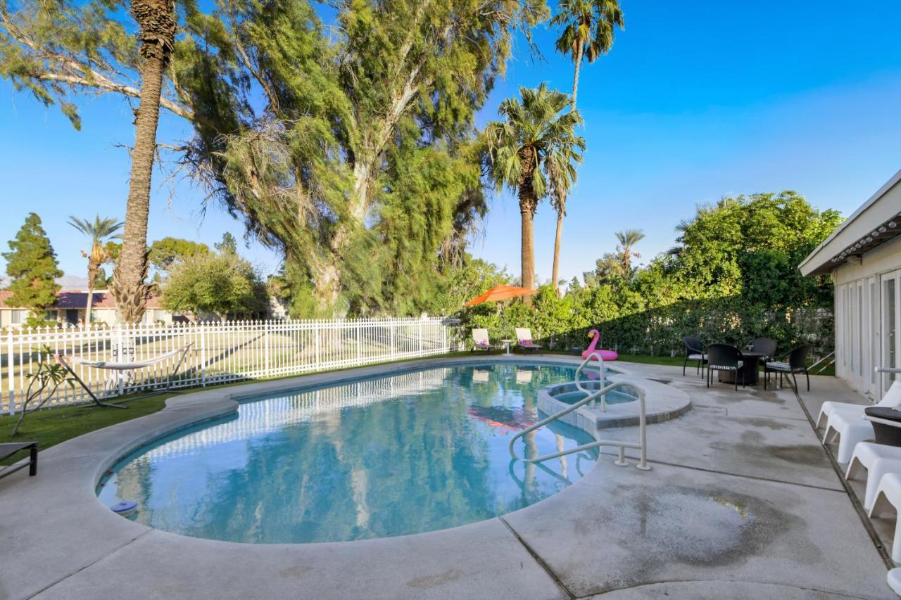 Desert Pool House: Sun, Swim, Sip & Stay Indio Kültér fotó