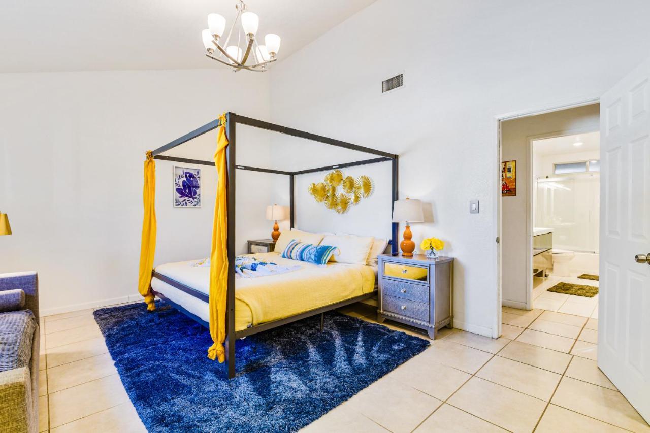 Desert Pool House: Sun, Swim, Sip & Stay Indio Kültér fotó